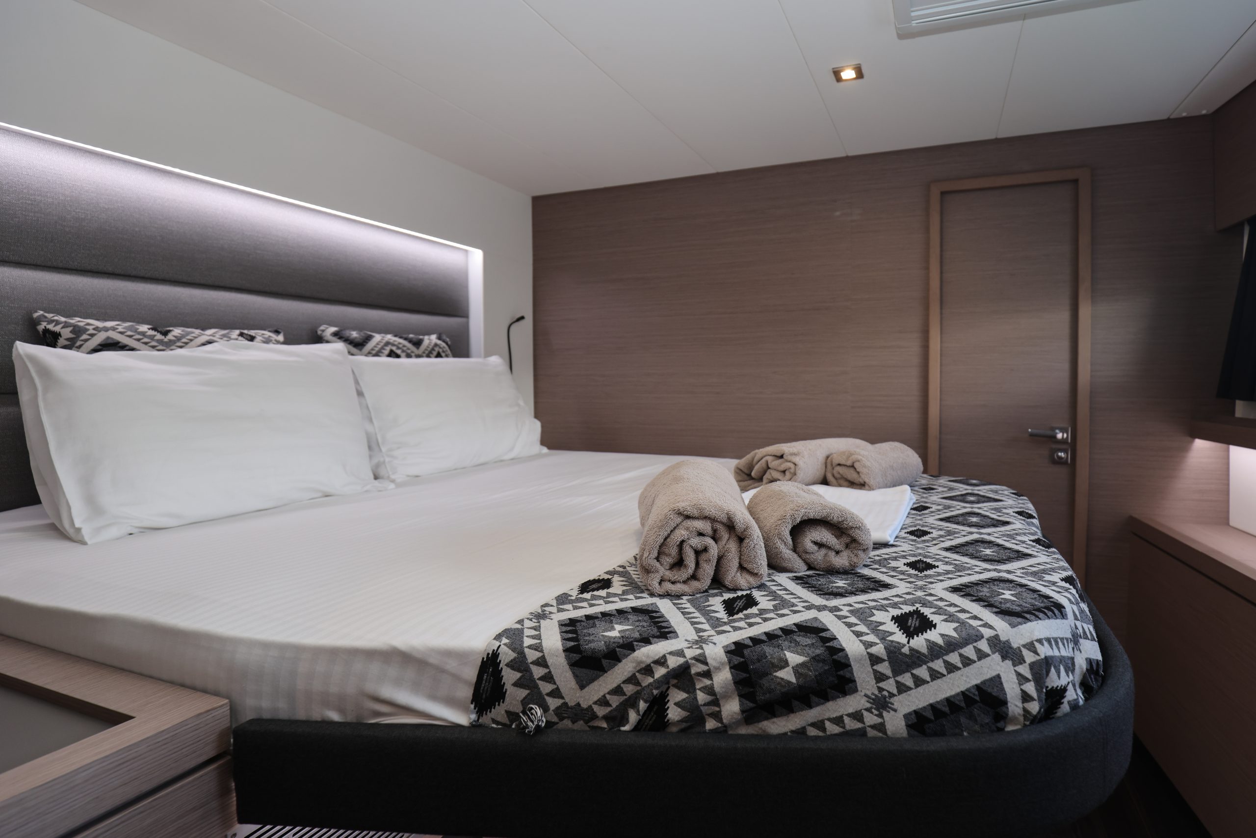 aquarella-fountaine-pajot-47