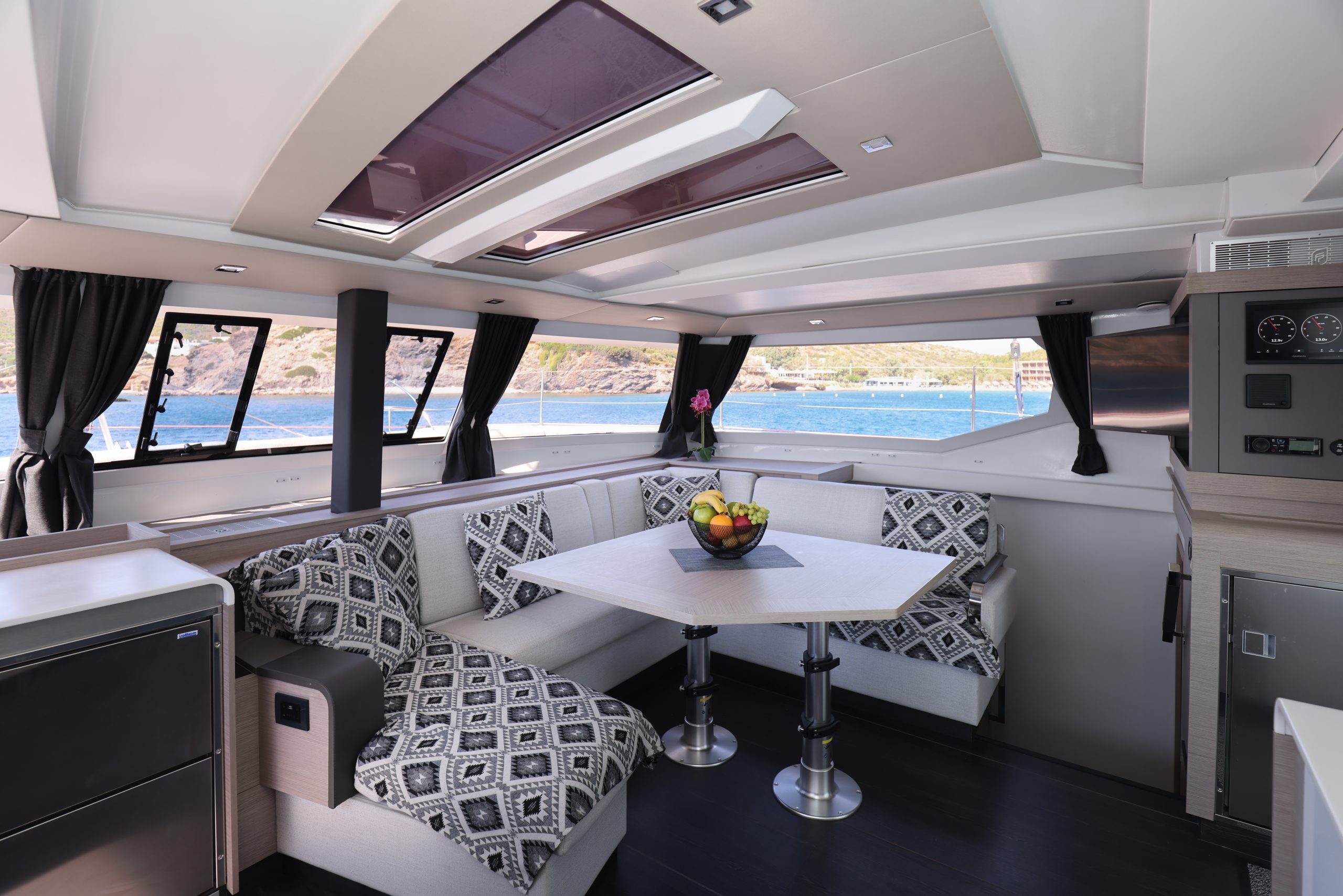 aquarella-fountaine-pajot-47