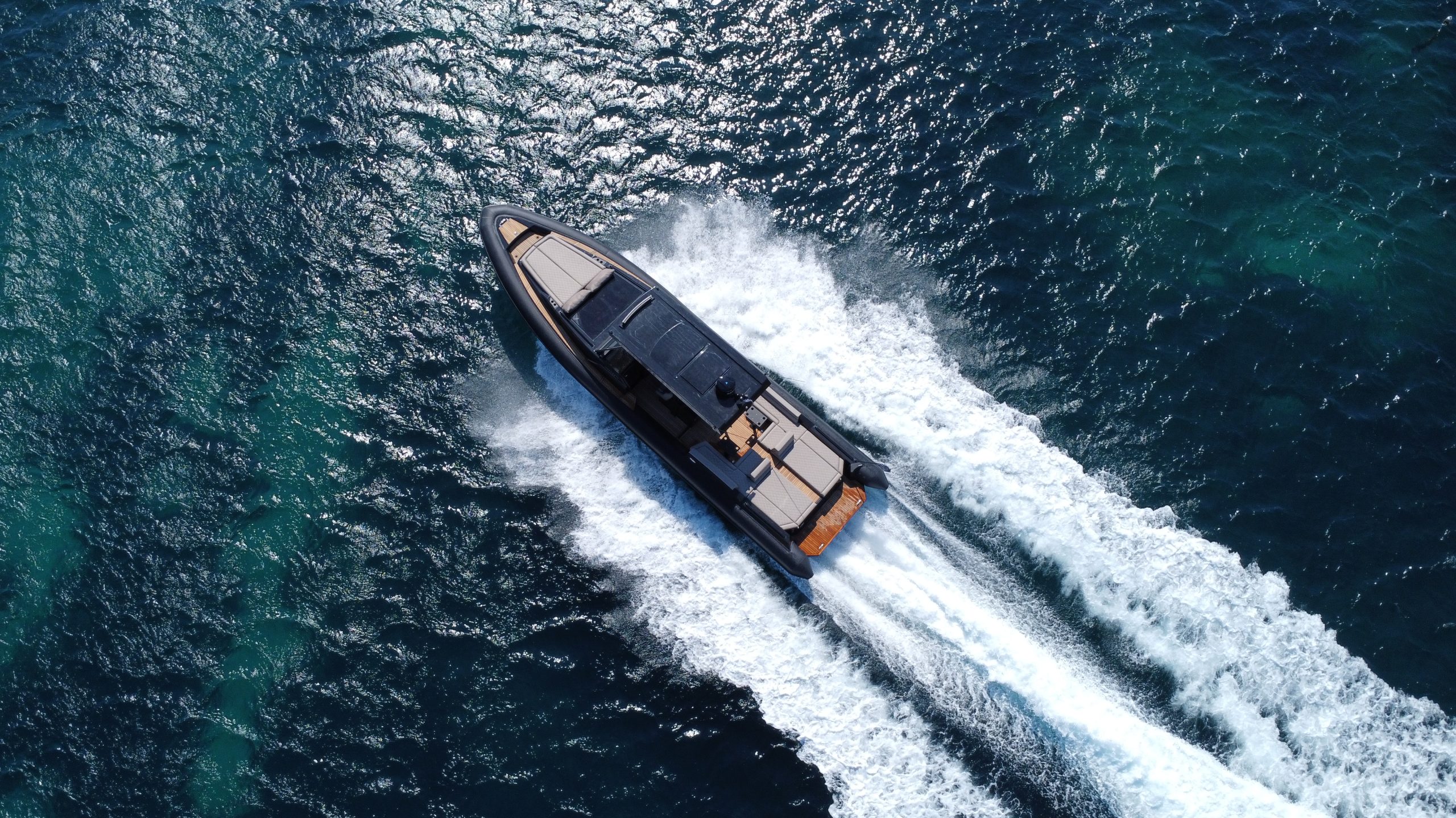 moon-yacht-rib
