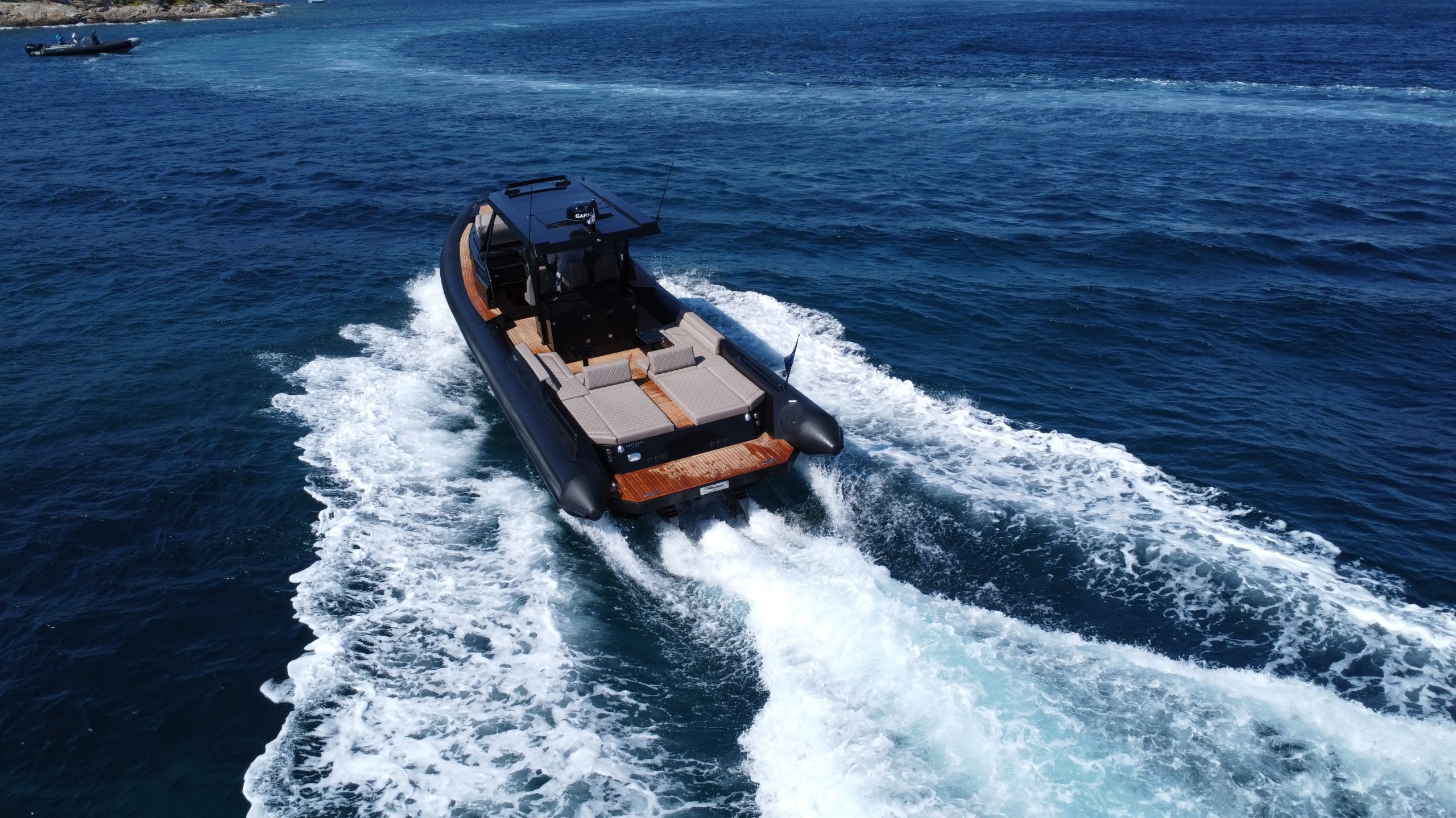moon-yacht-rib