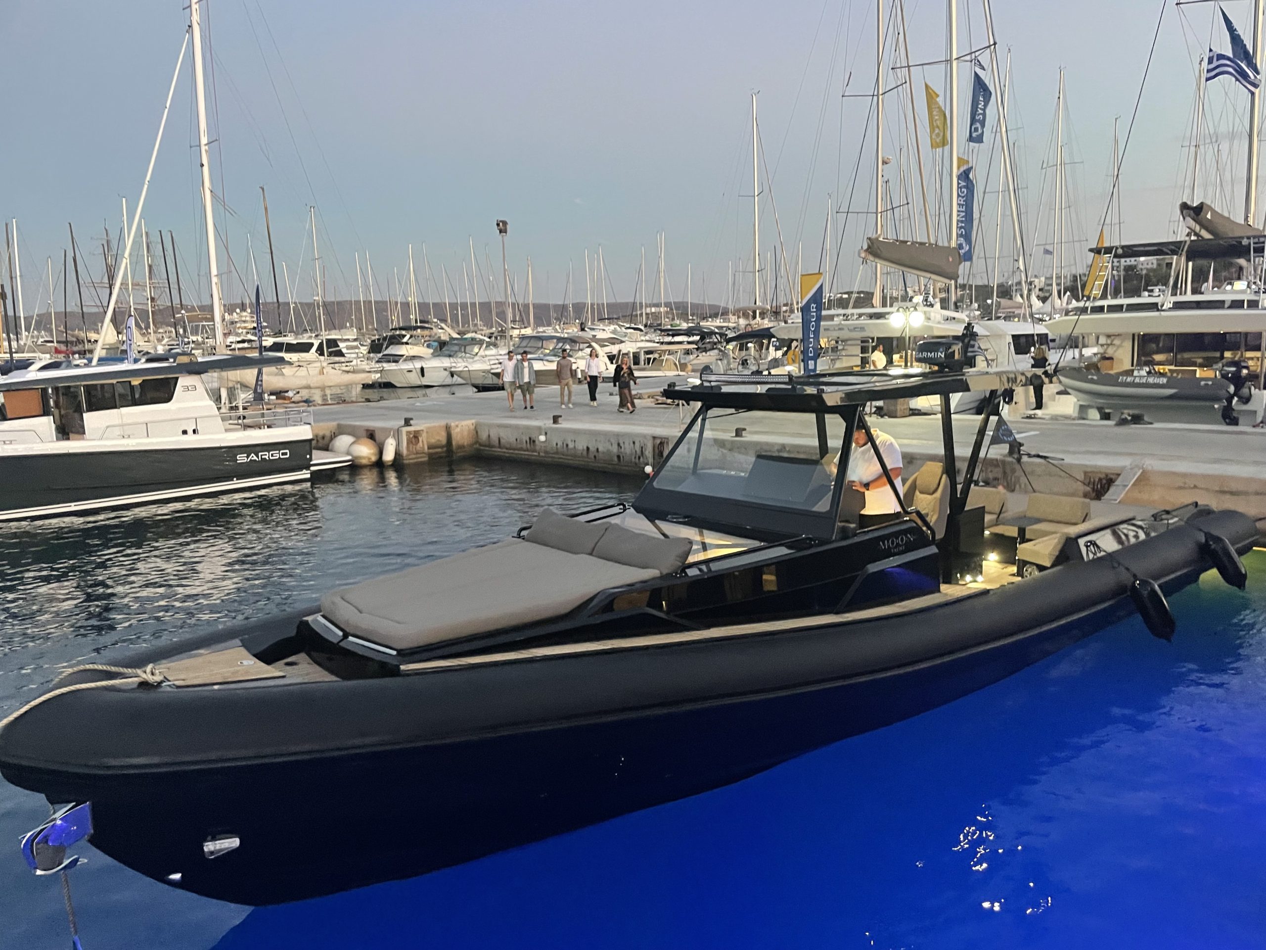 moon-yacht-rib